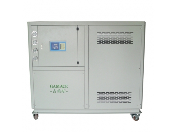 確保冷油機排出油回到冷油機內，防止因大小問題破壞機組的使用