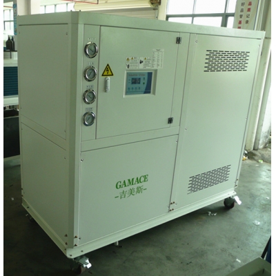 精密恒溫水冷式冷水機,